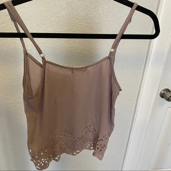 Brandy Melville Laser Cut Tank - Picture 2 of 5